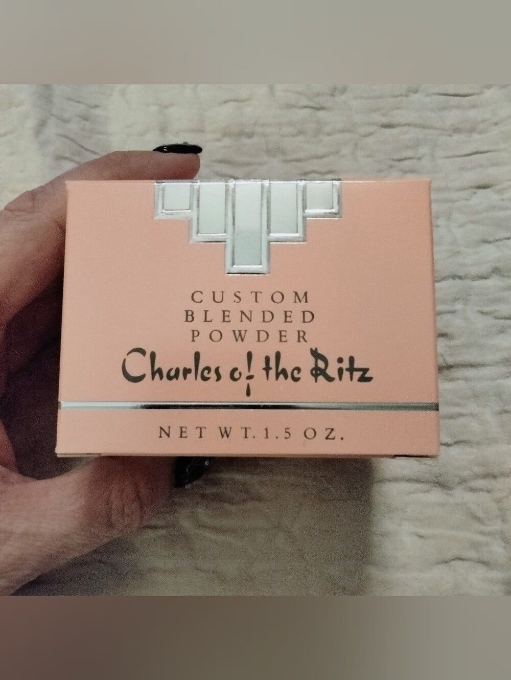 Charles Of The Ritz Soft Pink Translucent Face Powder - Picture 9 of 9